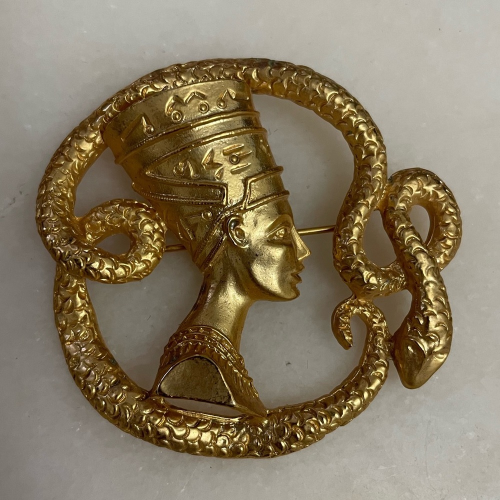 Vintage Stamped JJ Gold Tone Brooch Pin